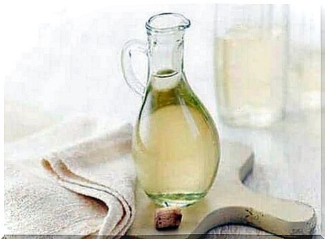 White vinegar in a bottle