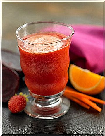 Orange juice with strawberries