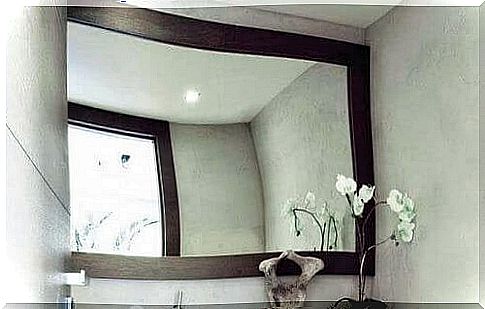 Mirror to make your living room look bigger