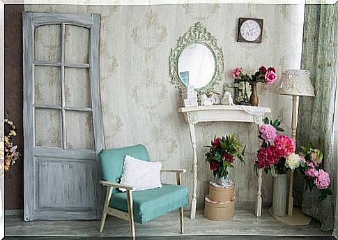 Living room with old furniture