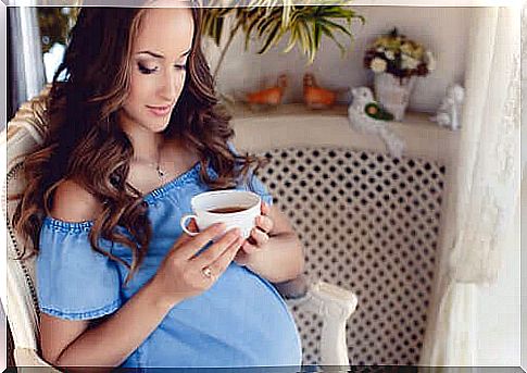 Everything about drinking tea during pregnancy