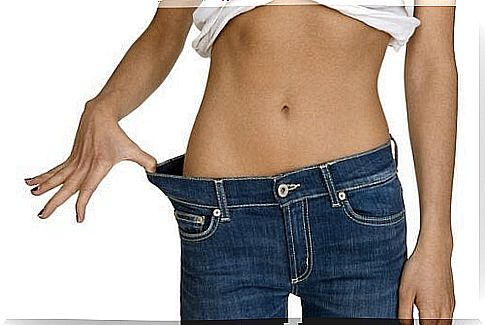 Lose weight with cinnamon oil and get a flatter stomach