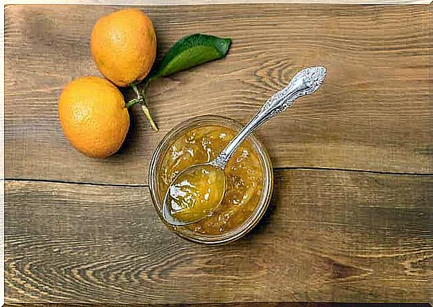 Discover how to make orange marmalade