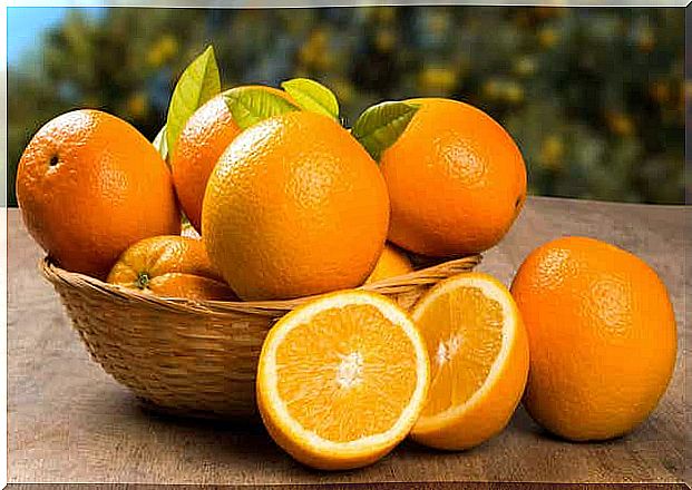 Oranges contain many nutrients