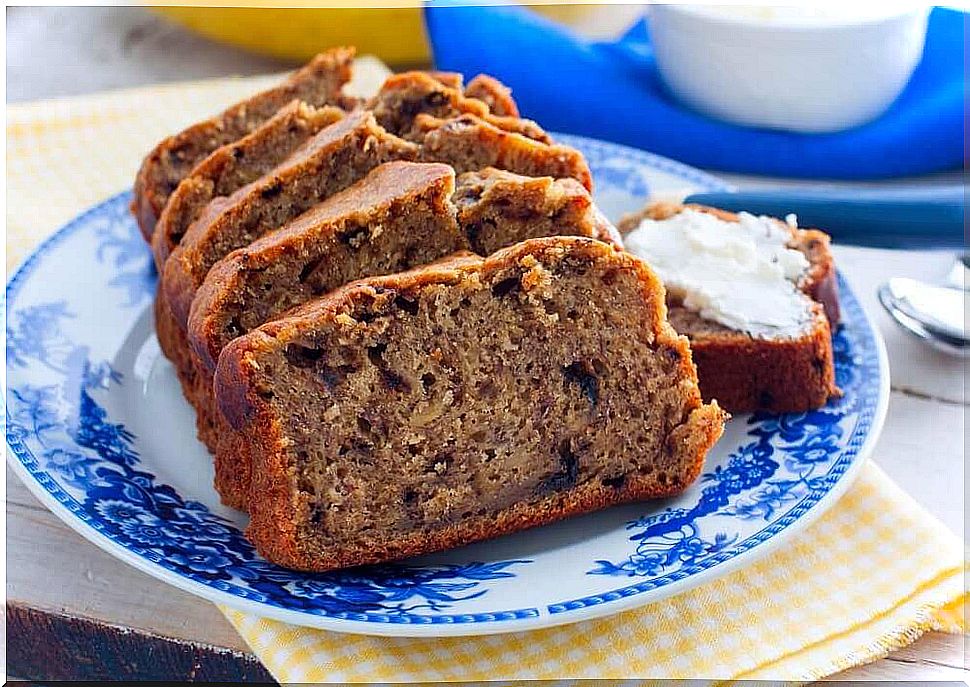 Sweet bread with chocolate