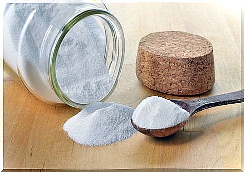 Use baking soda for skin and hair