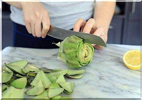 Cut artichoke into pieces